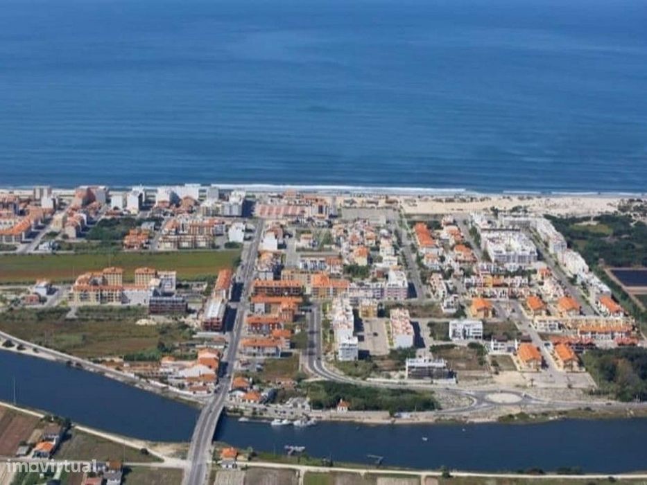 Terreno para construção de prédios e moradias na Praia da Vagueira