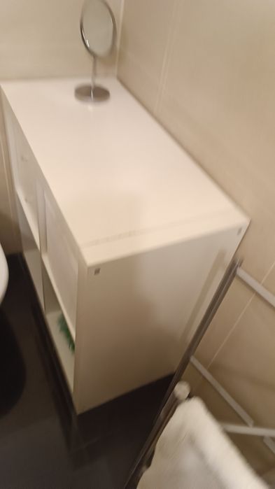 Estante quadrada branca