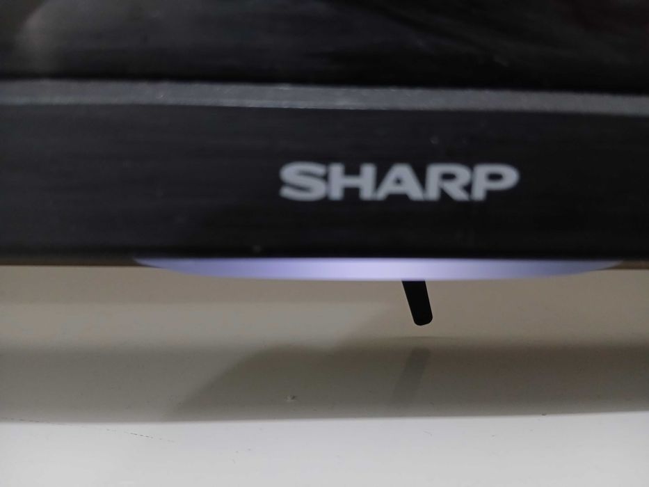 TV Sharp 55” 4K – COM SOM (Backlight avariado)