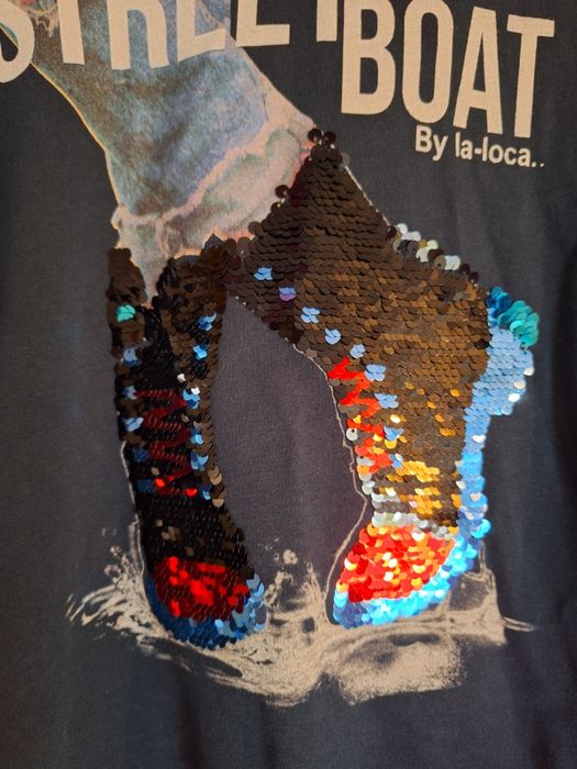Bluza z kapturem i brokatowa ozdoba