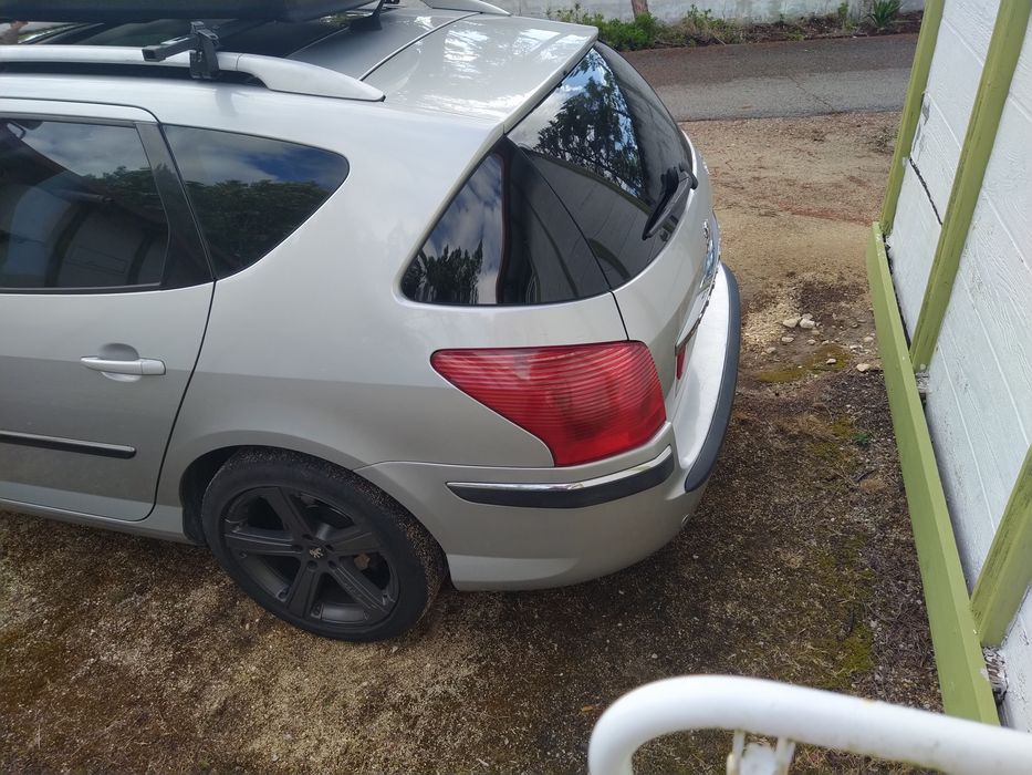 Peugeot 407 SW *