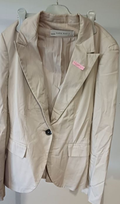 Blazer sra Zara cor bege