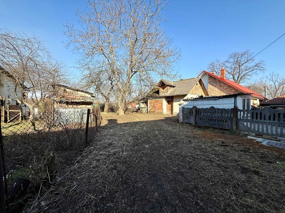 Обміняю будинок на квартиру