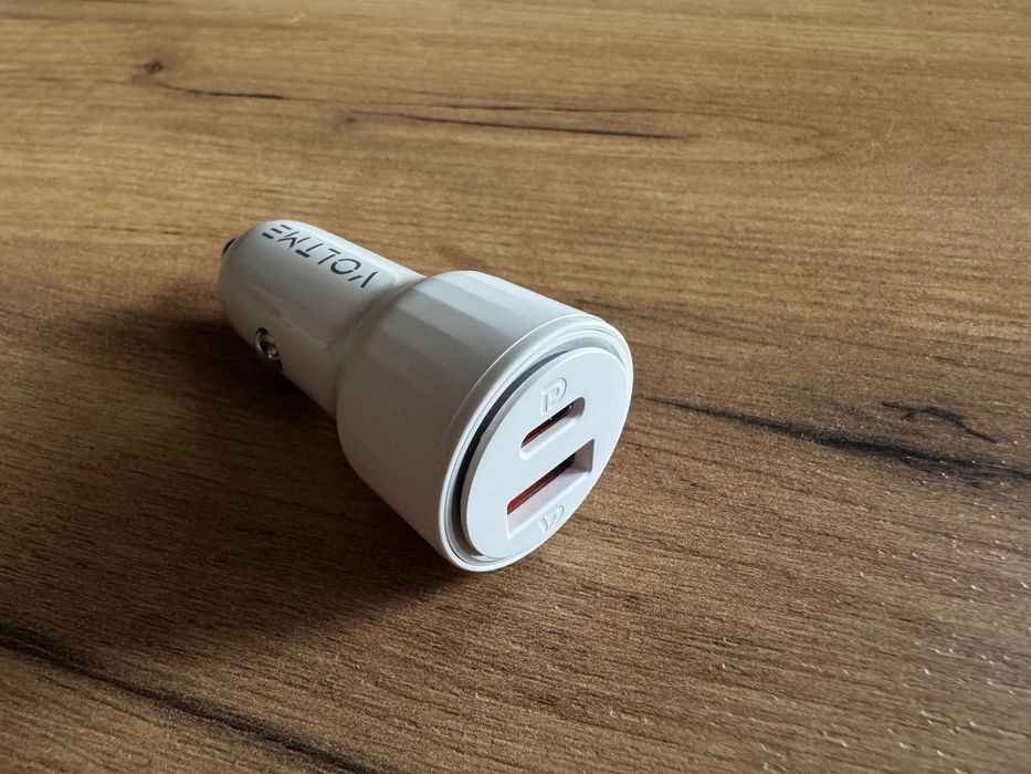 Ładowarka Samochodowa Voltme fazo 48W USB C USB A PD QC Biała