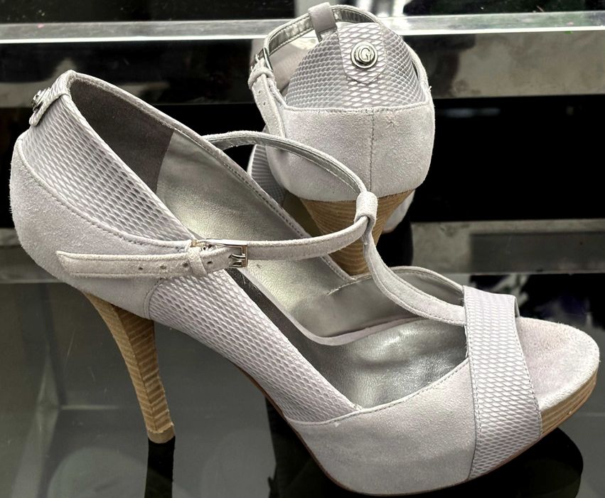 GUESS wrzosowe, fiołkowe, fioletowe sandały na platformie