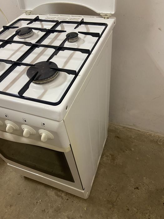Продам газову плиту Gorenje