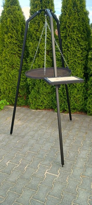 Trójnóg grill ogniskowy
