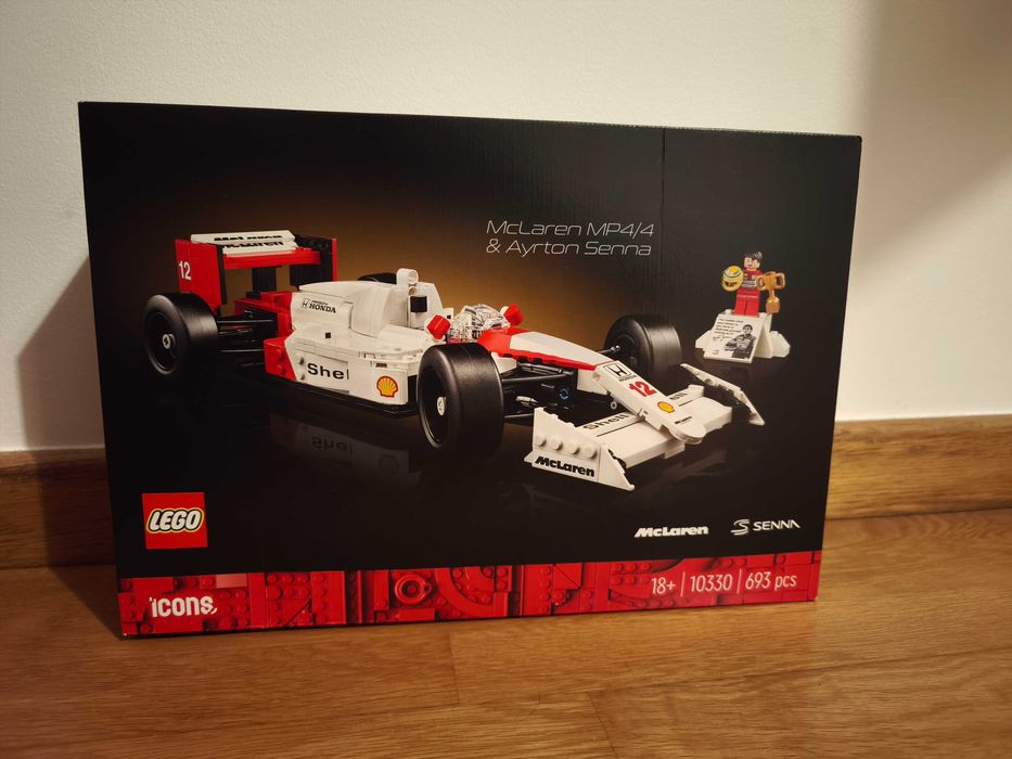 McLaren MP4/4 e Ayrton Senna #10330