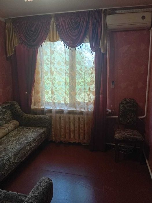 Продам 3-х кімнатну квартиру в Богодухові