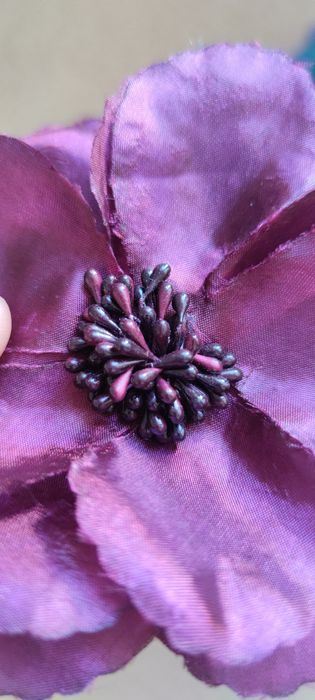 Zestaw 3 x broszki lub wsuwki ozdoby do włosów kwiaty Primark Opia