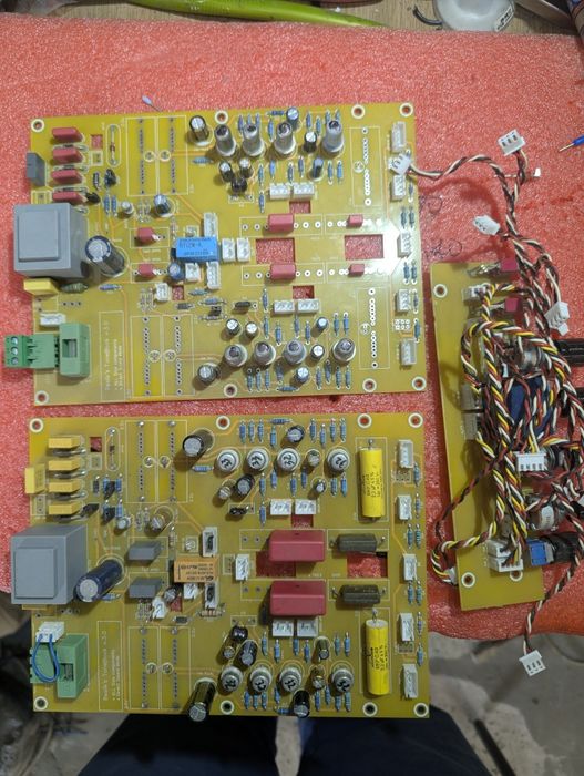 Плата усилителя и темброблока на германии