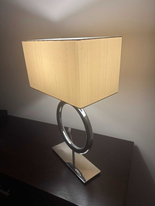 Candeeiro de mesa rectangular