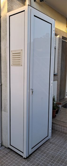 Estrutura Alumínio exterior c/porta