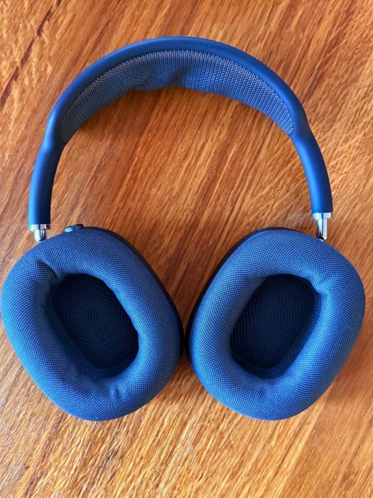 Apple AirPods Max Sky Blue
