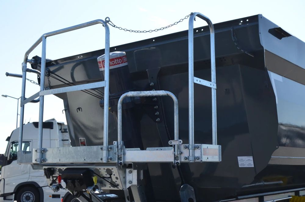 Schwarzmuller Nowa Wywrotka 24 M3 / Hardox / Saf / Oś Pod. /