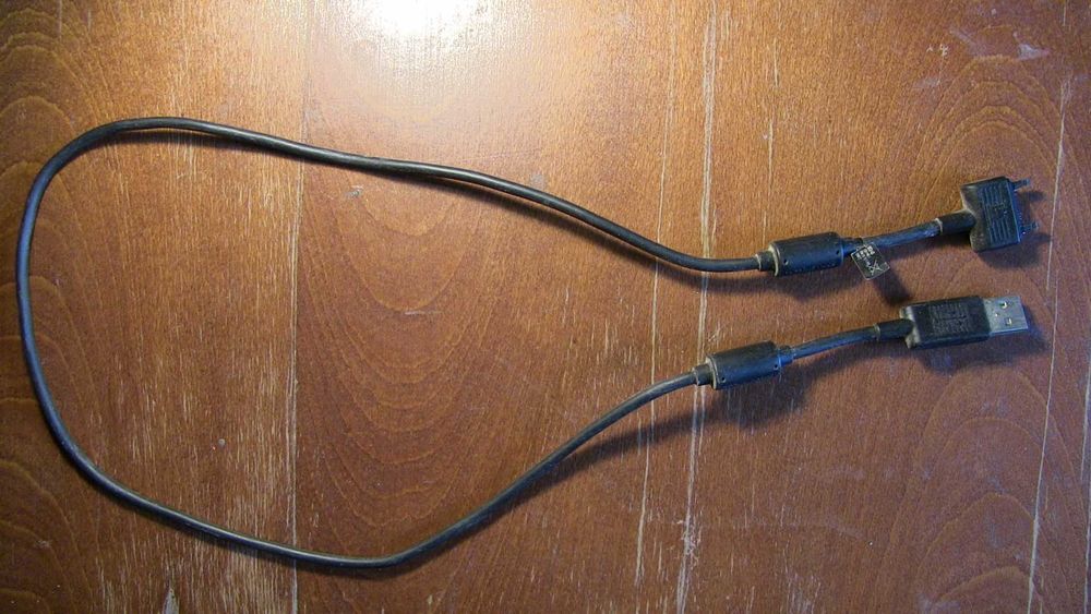 Sony Ericsson Data Cable DCU-65 Дата кабель
