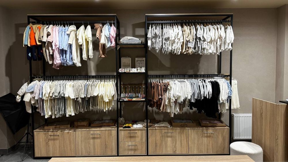 Стелаж в ідеальному стані