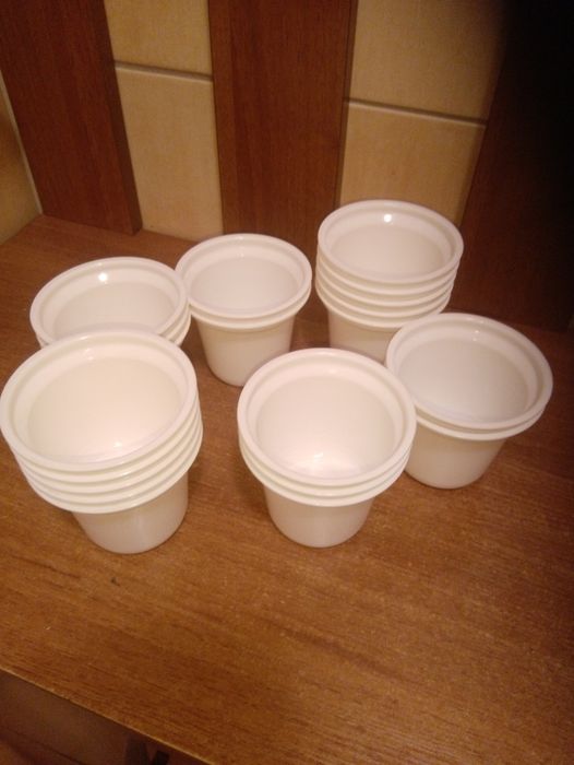Miseczki talerzyki kubeczki plastikowe
