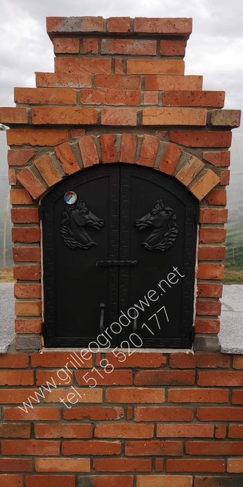 Drzwiczki wedzarni paleniska pieca chlebowego