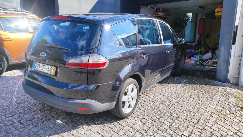 Ford S-Max 2.0 TDCi 7 lugares — photo 4