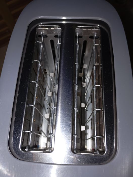 Тостер був у використанні