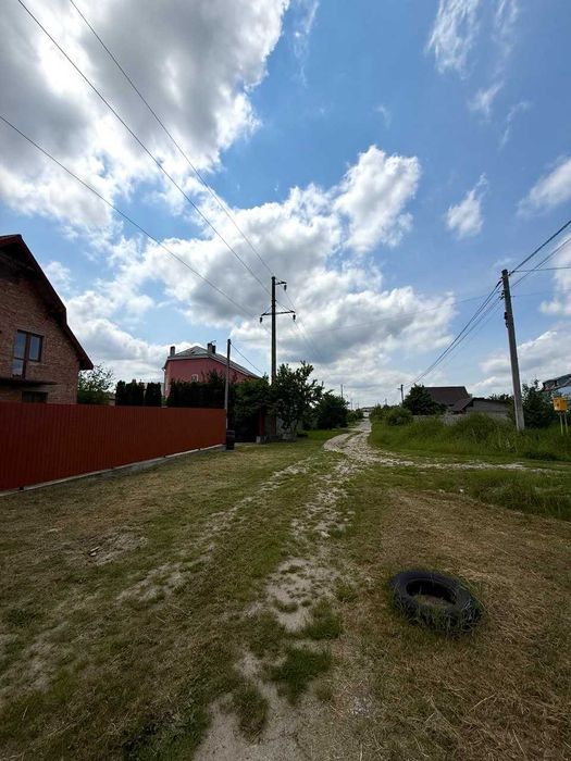 Продаж земельної ділянки під будівництво в с. Рясне-руське