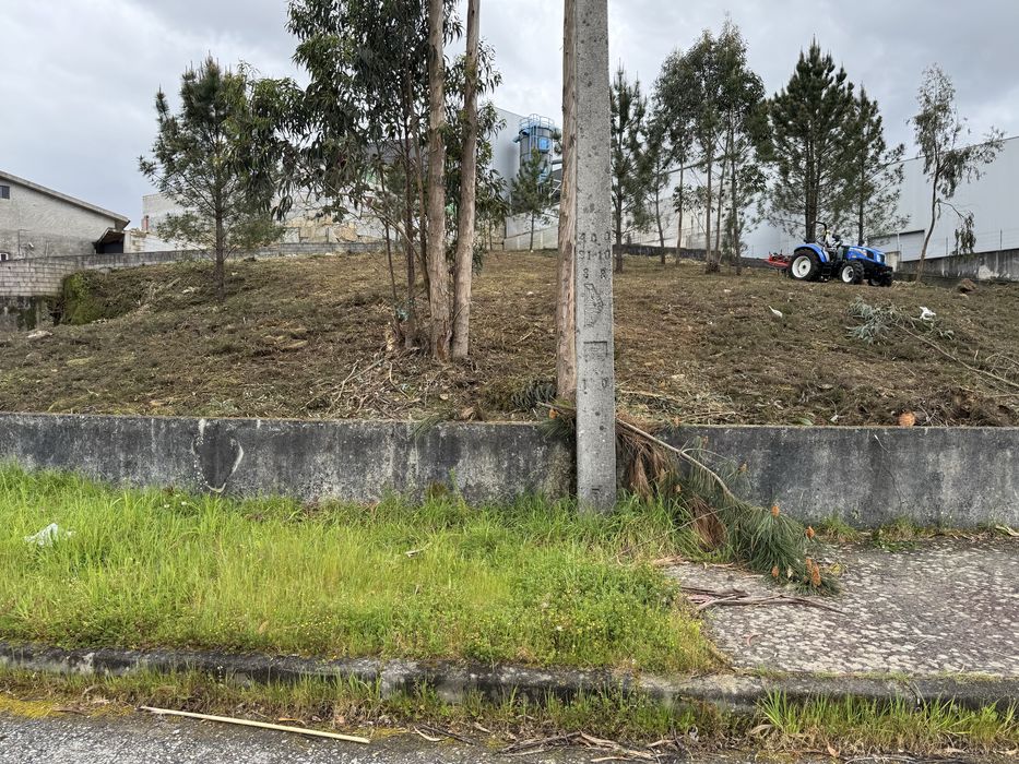 Serviços de Giratória e Limpezas de Terrenos e Serviços Agricolas