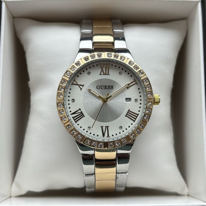 Жіночий годинник Guess комбінованого кольору з світлим циферблатом