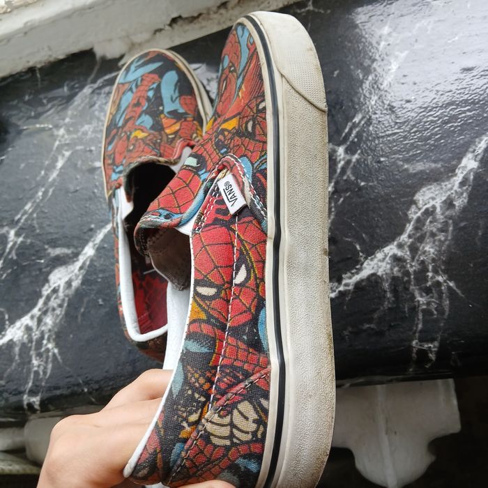Vans x Marvel Spider-Man Classic Slip On
