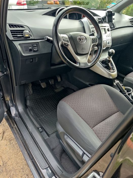 Toyota Verso D4D 7 lugares — photo 5
