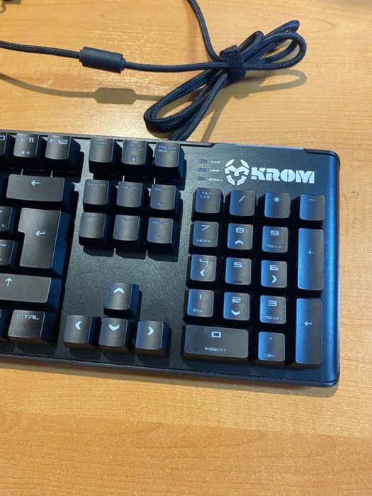 Teclado Mecânico Krom Kael + Headset TUF Gaming H3 Silver: