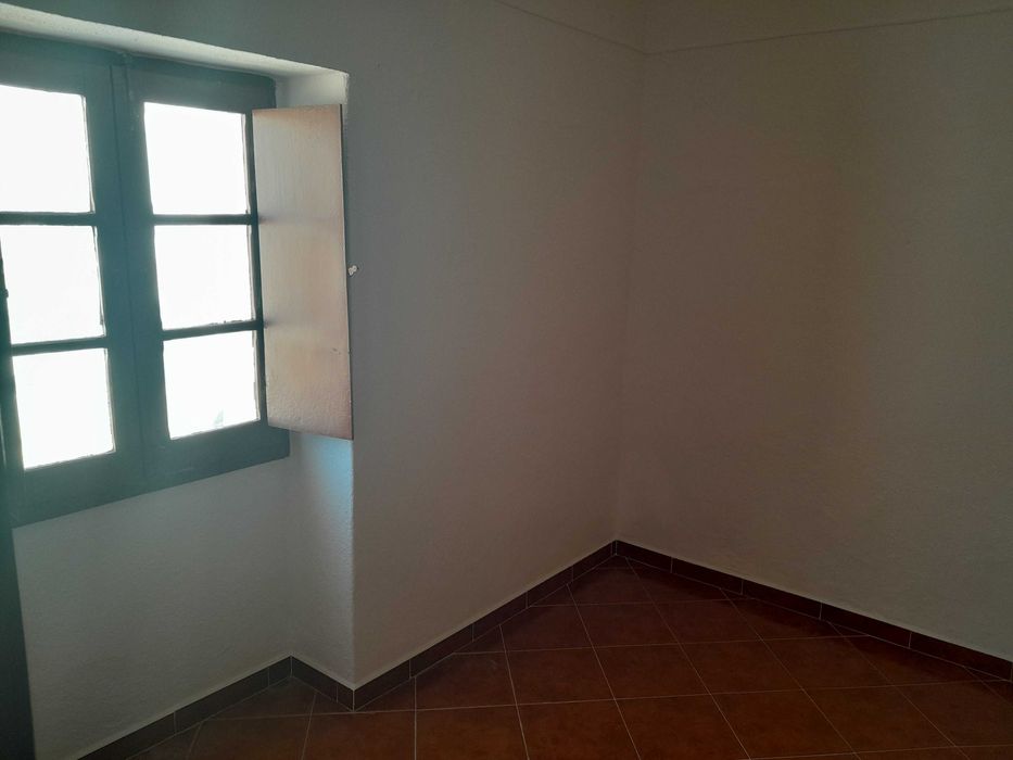 Moradia Típica Alentejana C/ quintal - Sobral da Adiça