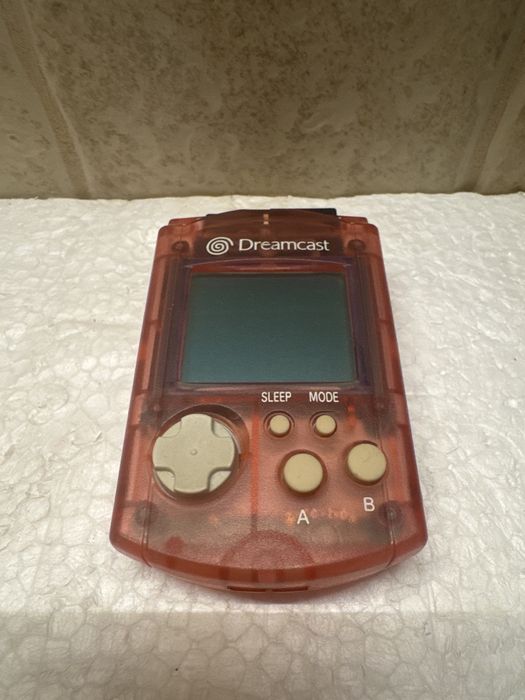 VMU na Sega Dreamcast - karta pamięci, różowa, przezroczysta , sprawna, HKT-7000