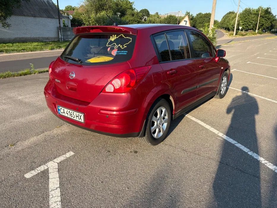 Продам Nissan Tiida