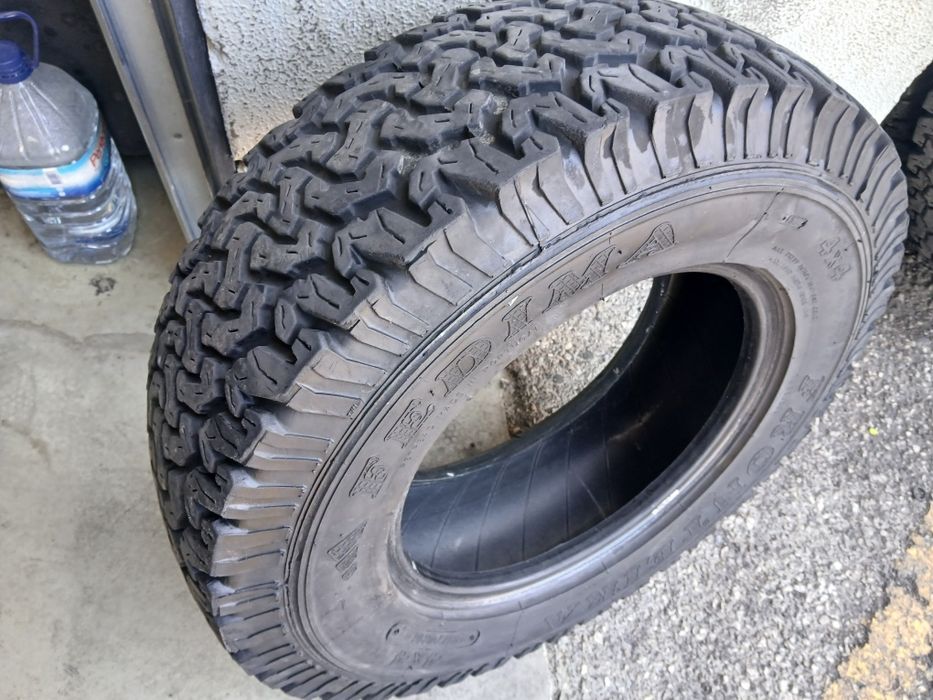 Pneus 245-70 16 Fedima