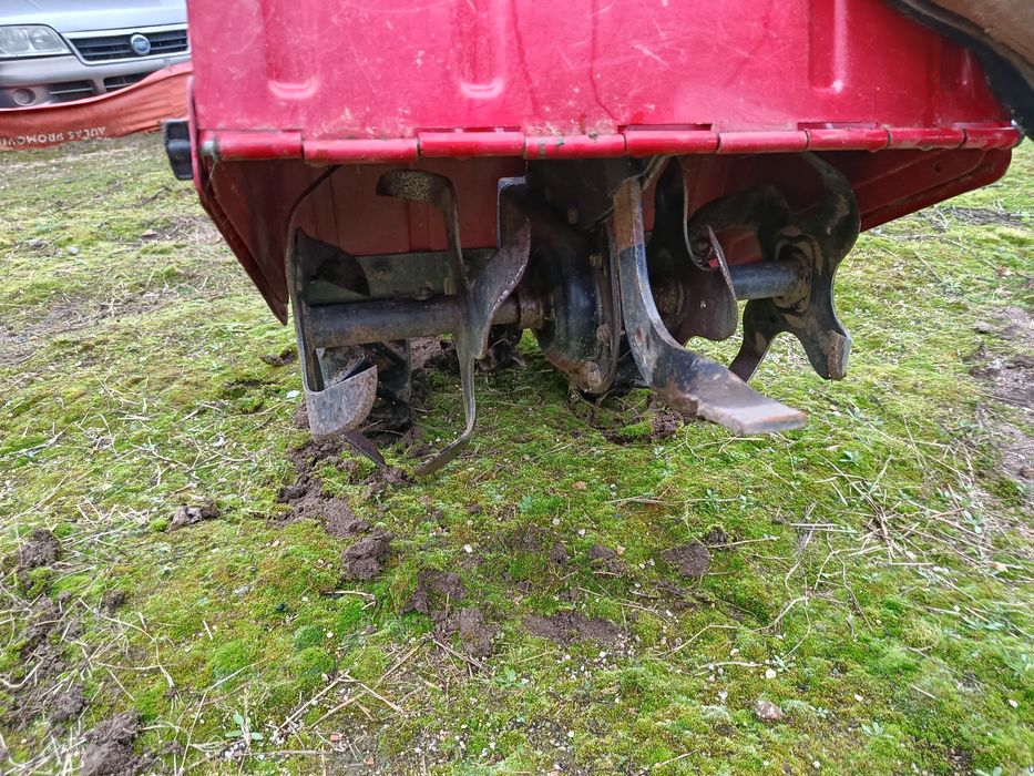 Motocultivador com tração de rodas