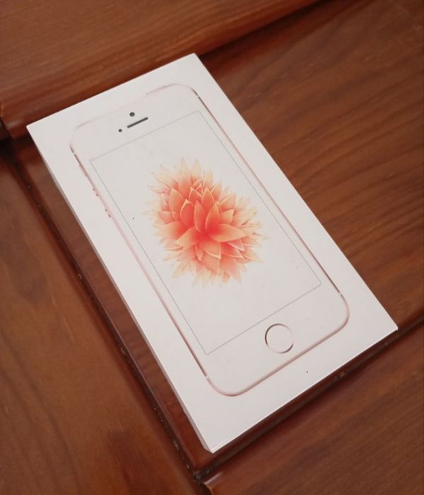 Vendo iPhone 4 S /iPhone SE rosa