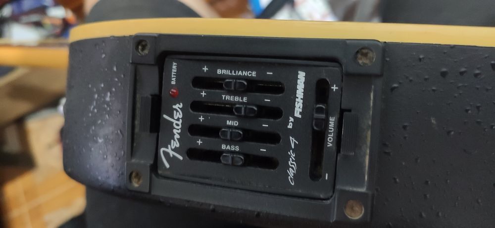 Telecaster custom, Fender stratacoustic