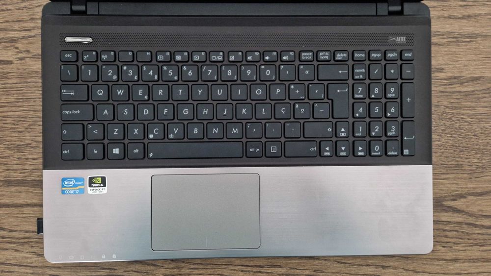 ASUS K55 Laptop Computer464162374498406402