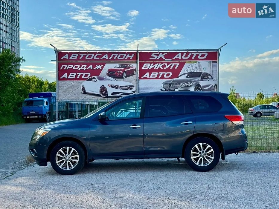 Продаю свого Nissan Pathfinder 2014 р. Я власник