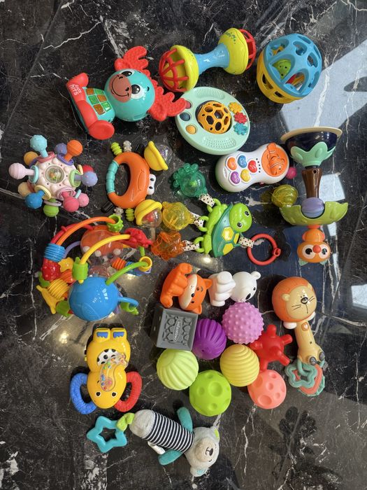 Infantino набір іграшок для найменших музичні інтерактивні сенсорні