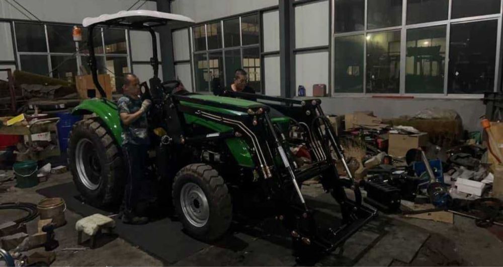 Tractor em otimo estado unico dono