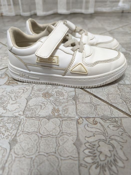 Продам кросівки, Тоm.m 32 розмір