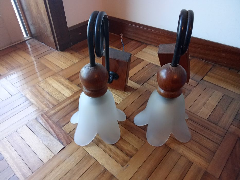 Vendo par de candeeiros de parede