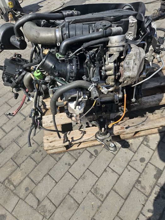 Silnik kompletny R9MA408 Renault Trafic III 1.6 DCI