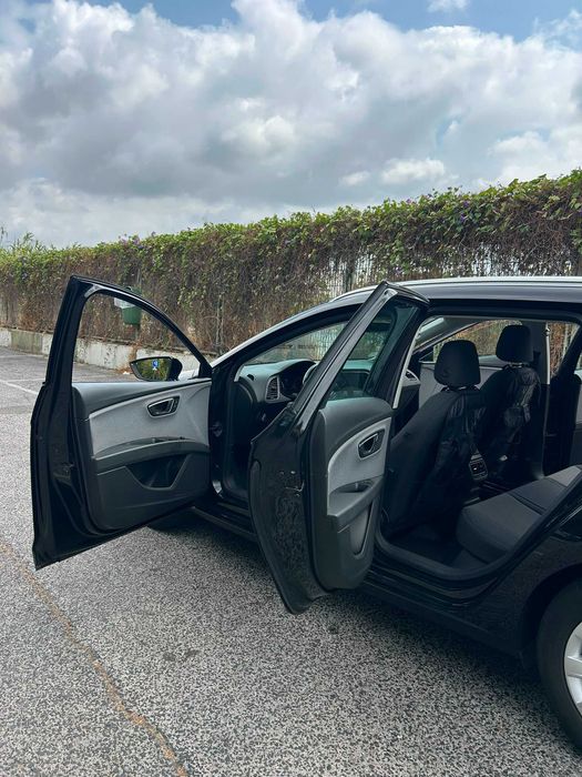 SEAT Leon ST — fotografia 3