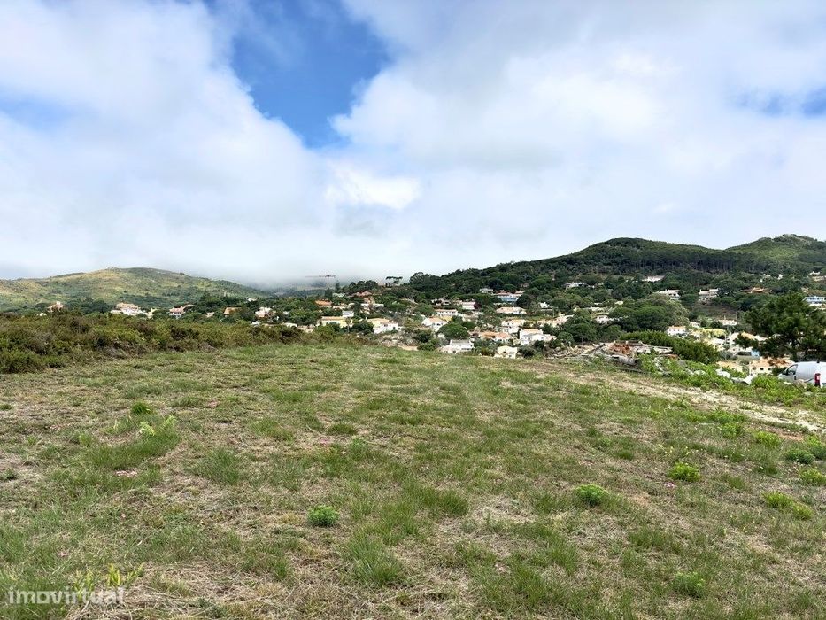 Terreno rústico com 970 m² em Alcabideche