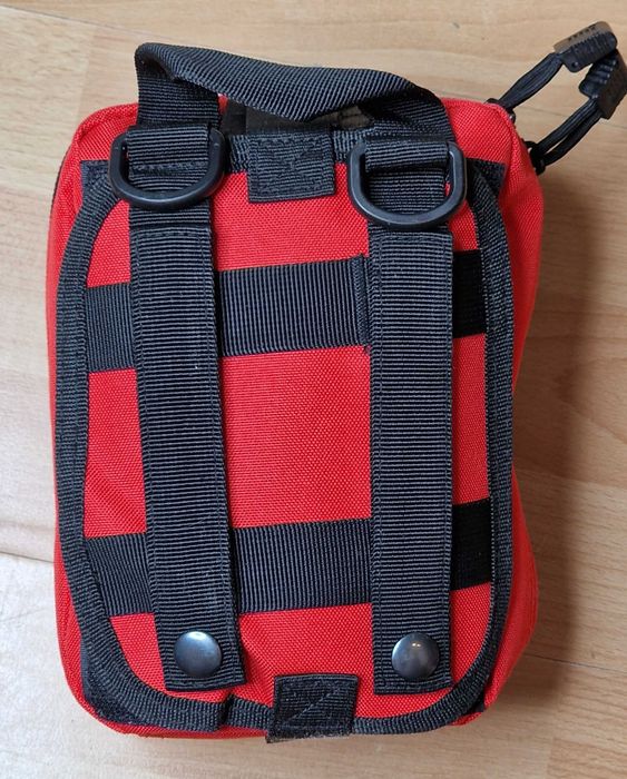 Ulepszona turystyczna apteczka TACTICAL MOLLE