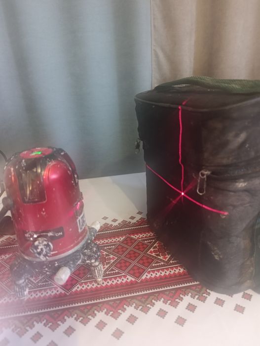 ЛАЗЕРНИЙ рівень  Laser 4v1h