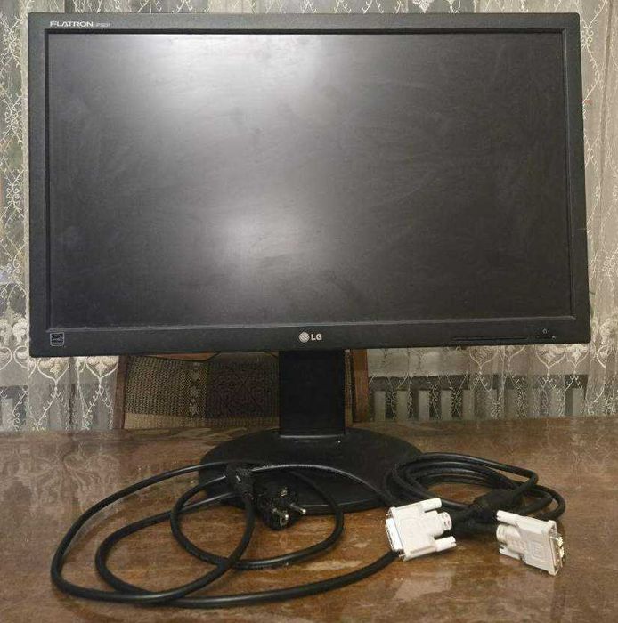 Монитор LG Flatron IPS231P-BN